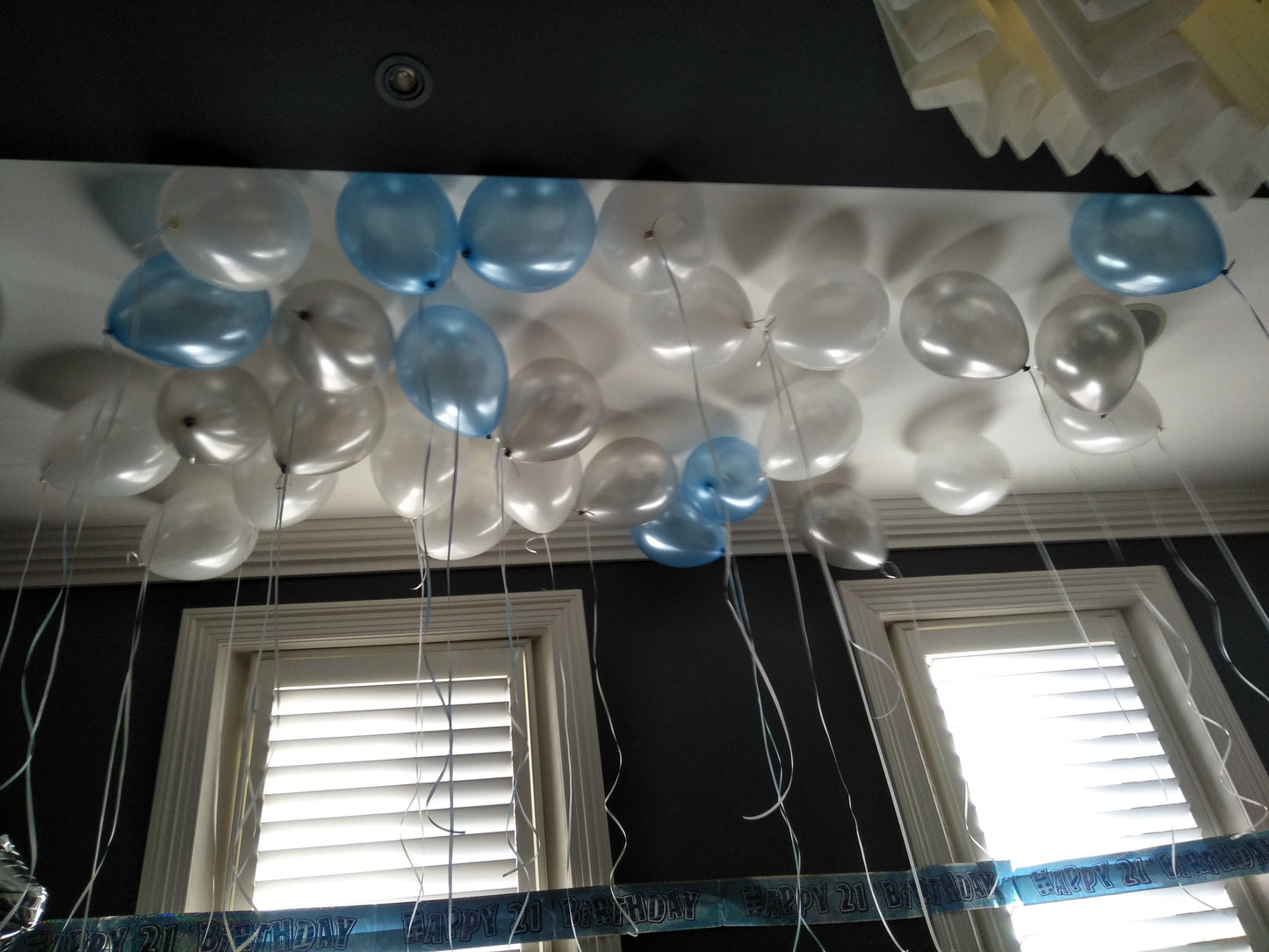 25 x Loose Ceiling Helium Balloon (Float Time 12 Hours)