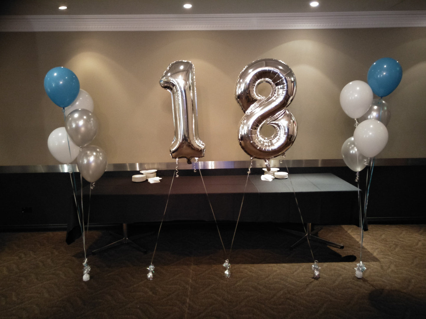 86cm Megaloon Numbers with 2 Bunch of 5 Helium Balloons Bouquet